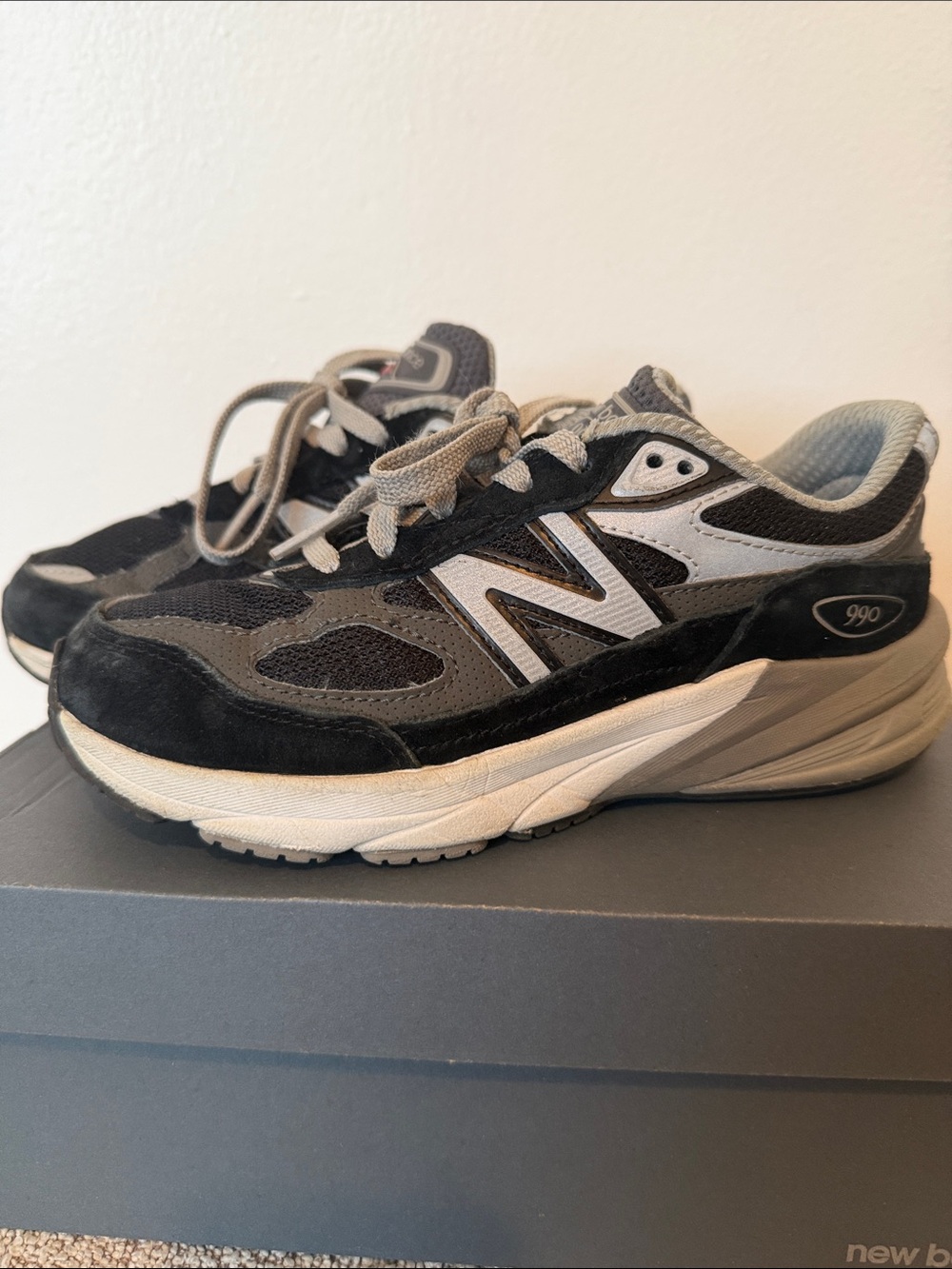 New Balance 990v6 - Picture 1 of 6